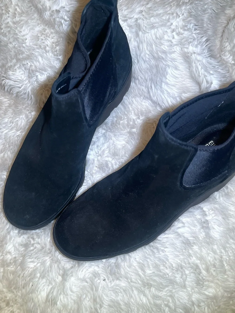 Eileen fisher splash waterproof black suede ankle boots size 9.5